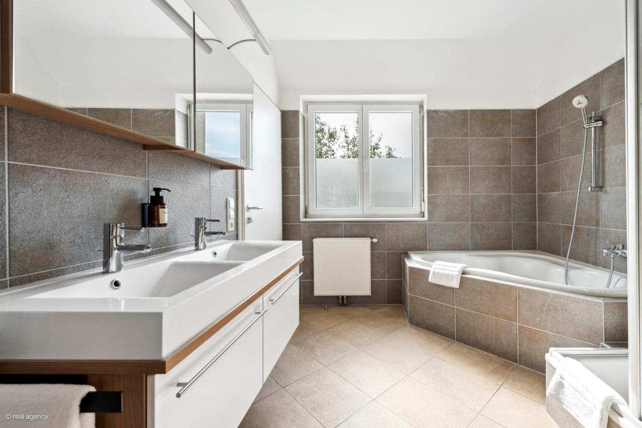 Bernhards Apartment Stadthalle - Klima & Terrasse 비엔나 외부 사진